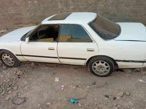 السلام عليكم سياره للبيع كريستا مسطره مكينه ونجي راعيها ماندله سنويتها موجوده وساقطه سياره شرق التشغيل شلون تطلع بيها تراي مقصوصه الشنطه كهربائيات شغاله كلها سعر 17 مكان دوايه
