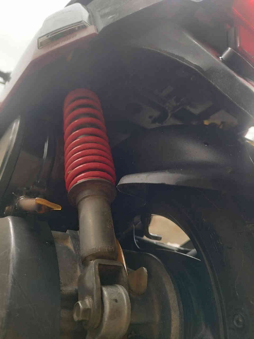 دراجة ماكس بوليس مصار 3 أشهر من نزلت رمبه

الدراجة خير من الله برغي مامفتوح كله بلادي مكفوله 

- الدراجة كابريته موديل 2008

الكفرات بلادي مثل ما موضح الكم بالفيدو الكفرات بيهن كسر بسيط وغراضهن موجوده 

السعر خاص او الإتصال على هذا الرقم 

***********
