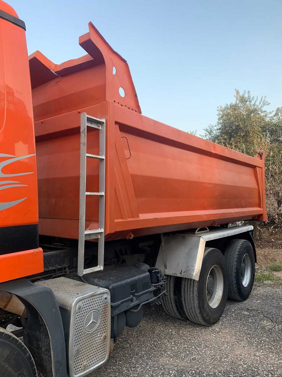 اكتروس 2001 مجموعة نص جيف مان سيارة جاهزة للشغل كير كهرب كهربائيات كير اكسن شاصي كلشي بشرط رقم دهوك شرط تحويل سعر270 ومجال /***********  /‭0777 432 3339‬
