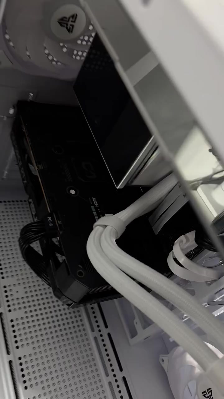 سلام عليكم تجميعه
كامللللله(pc,ماوس،كيبورد،شاشه،
UPS)بس تحطلك ميز وتلعب مكاني بصره ماعندي توصيل 
السعر نعايته كلش كلش لين مستحيل تحصل تجميعه بهيج قوه بهيج سعر 
(مليون و٩٥٠)


**إذا كنت صاحب هذا الإعلان وتريد حذفه لأي سبب، رجاءا أرسل رسالة إلى الدعم الفني**