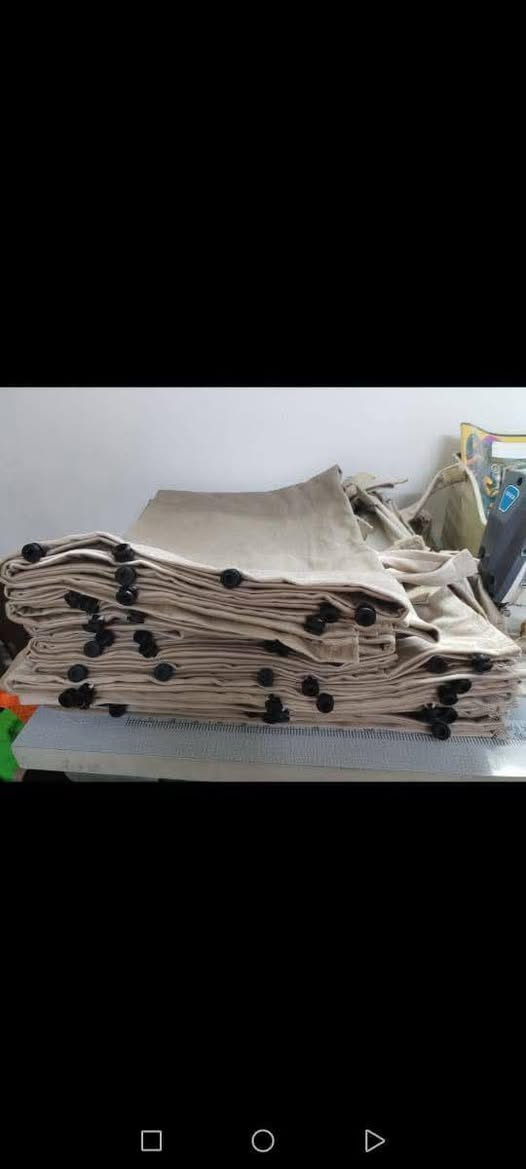خياطة بردات كوستر
📍لدينا قماش من نوع الممتاز 
📍سيت كامل 11 قطعة يناسب جميع انواع الكوسترات  
📍جميع الالوان موجودة حسب الطلب 
📍السعر ((١٠٠ )) الف دينار عراقي
🛑 ملاحظة لدينا توصيل جميع محافظات العراق والتوصيل غير مجاني 
#بردات #بردات كوستر #بردات نيسان #بردات_هونداي #بردات_روزة #بردات_تويوتا #انواع_البردات الاتصال ع هذه الرقم ***********
