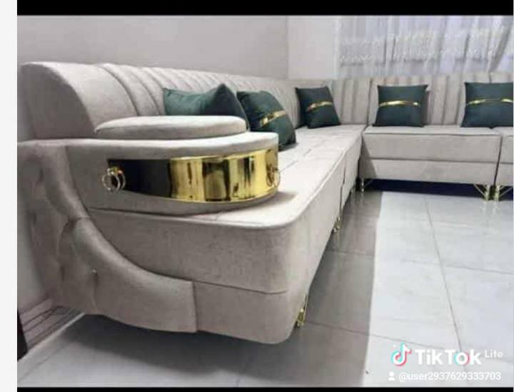 يوجد توصيل لجميع محافظات العراق 
***********
