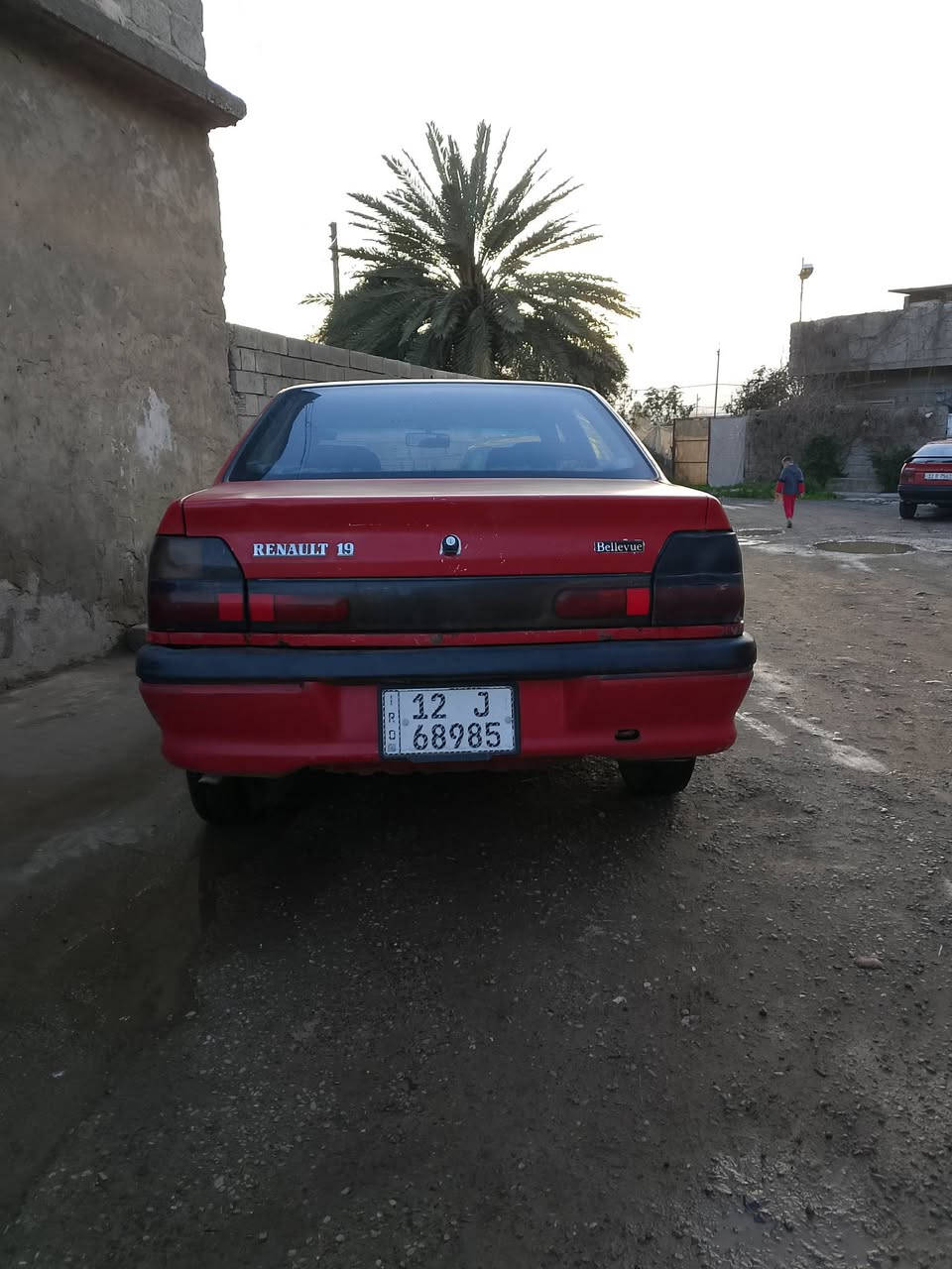 رينو للبيع حجم 19 موديل92 رقم هزء جديد اني الشرعي محرك وكير شرط صبغ عام جماليه السعر  23بيها مجال العنوان يارمجه الرقم *********** بي واتساب معارض
