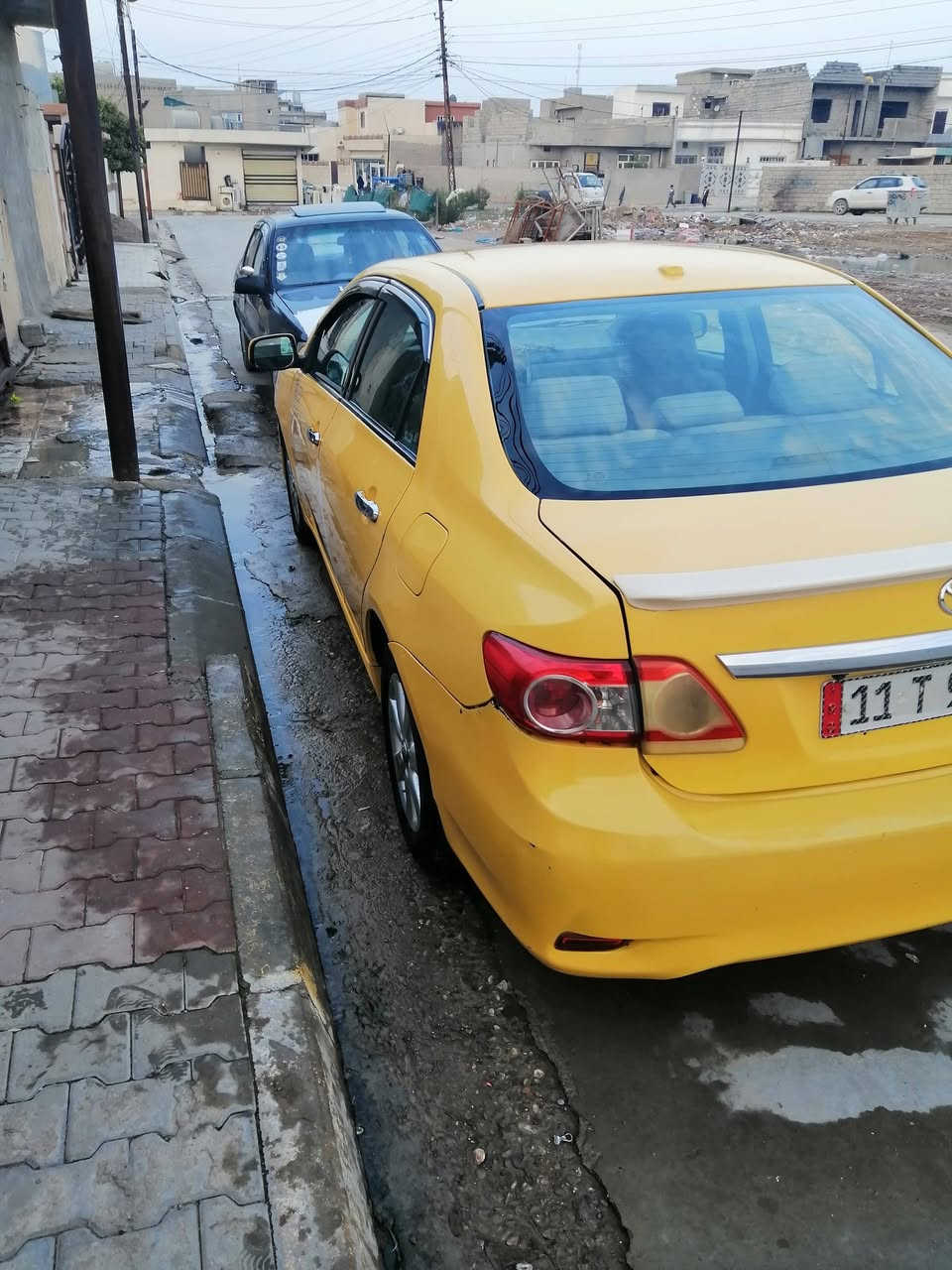 السلام عليكم كورله 2010 كلين ما بيها طخه السعر 110 رقمي  ***********
