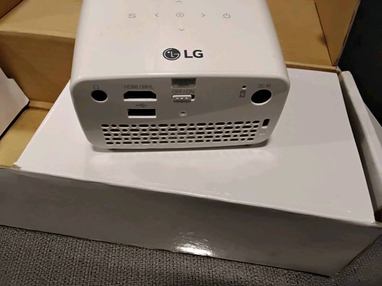 داتا شو ماركة LG اصلي وكالة
