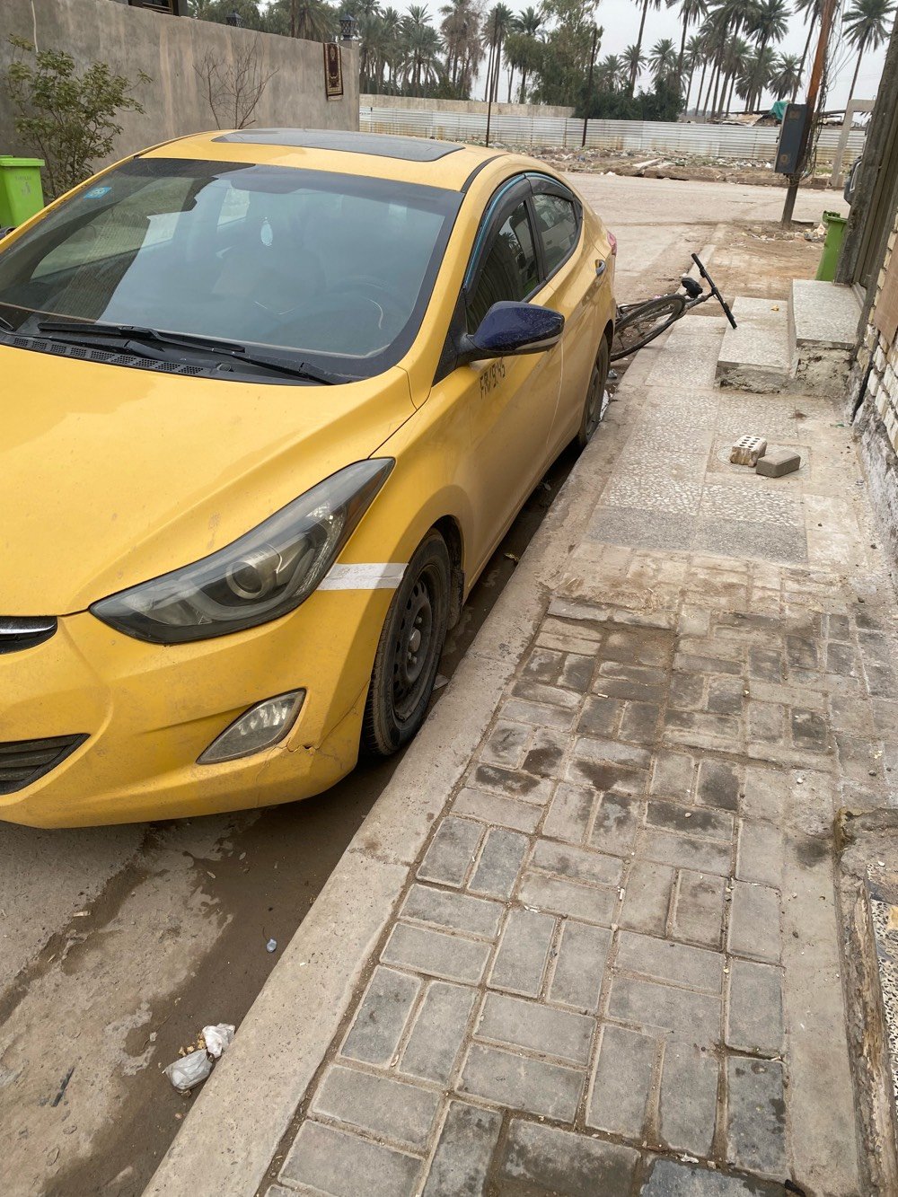 السلام عليكم 
النترا 2013 فول عدى البصمه 
وارد أمريكي الضرر جاملغ وبنيد
رقم بغداد إنكليزي  بأسمي 
المكينة2000جديده قبل 4 اشهر 
كير خير من الله 
غرفتها كما موضحه بالصور شاشه كامرة 
تحكمات ومعروفه المواصفات مكان بغداد العبيدي السعر105$ ع رقم ***********