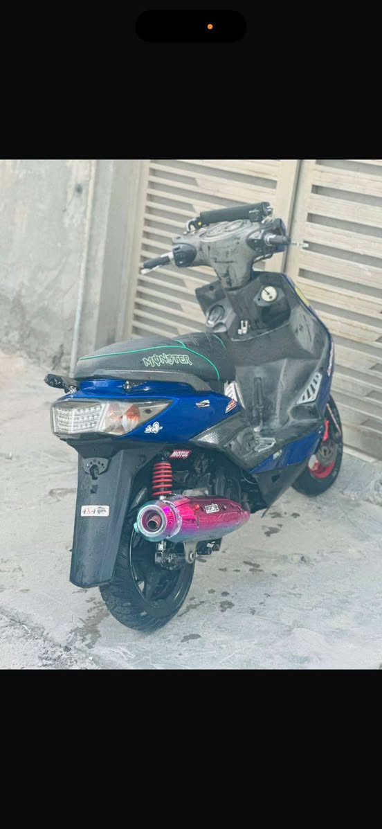 سكنس فحل نوزل بوشه 58  بيه كلجات رياضي ويدات رياضي وزينون عدسه وقارئ فولتيه وشحن وسماعه بلوتوث بك لايت لد كهربائيات كله شغاله قبضات رياضي صالنصه ستيل  جاملغ فايبر كاربون  كشن رياضي كاعيات ستيل اصليه شلعه معدل مابيه نقص مكاني بغداد مشتل 650 بيه مجال ***********

