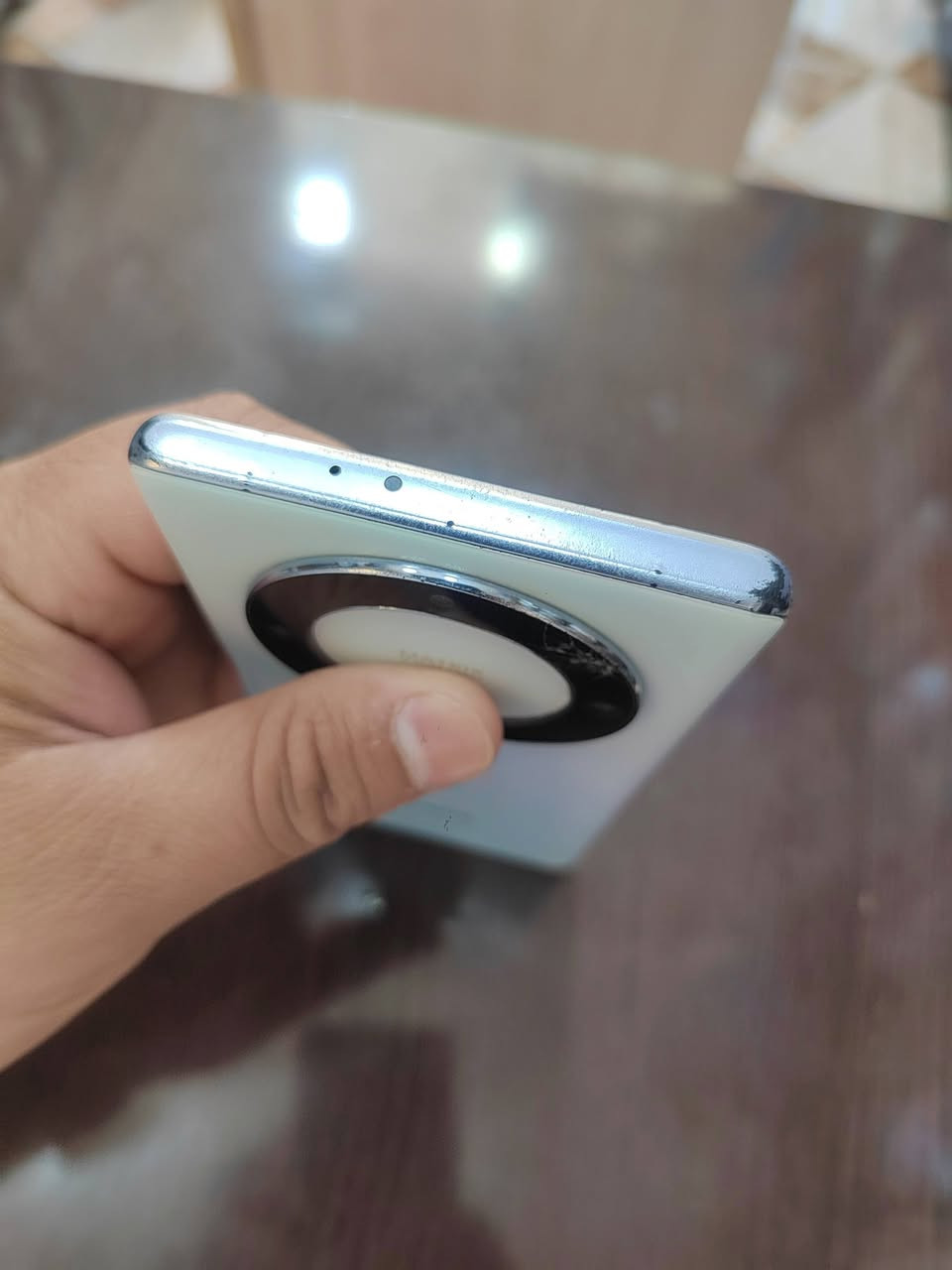 السلام عليكم جهاز هونر اكس 9A ذاكره 256 رام 8+5 الجهاز شرط مامفتوح كله شغال بدون غراض بي طخطخات كدام العين كلشي بحكو فطر بل جامه مال الكامره الخلفيه  مثل ماواضح السعر 175 الف مكاني جانب الأيمن حي 17 تموز ***********
***********
