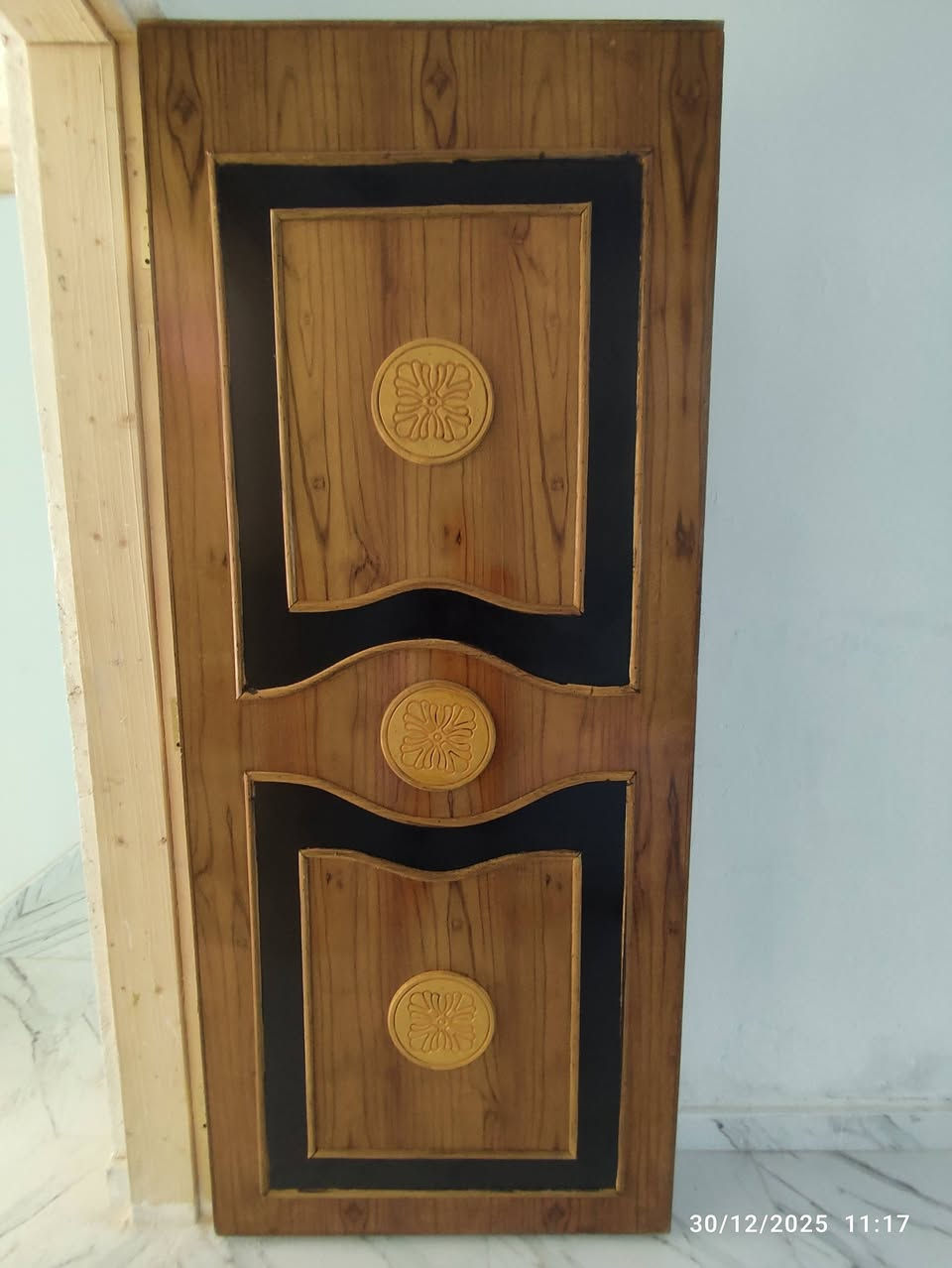 نجاره عراقيه 
وشغل درجه اولى 
خشب الثقيل الروسي 
وإذا كبس 280 الف هيه والجرجوبه
شغل الباب هيه  وصبغها وشدها 130 الفبدون جرجوبه  معه النقشه وحسب النقشه  وسعرها هيه والجرجوبه 180الف 
باب بدون نقشه ساده كامله هيه وصبغها وشدها 120الف 
حسب القياس 
واكو خصم 30ب100
على عدة البوب 
ابو غرق قرب مجمع ابو ناهل مكتب زاب الكبير 
معمل ابو اشرف للنجاره 

***********
