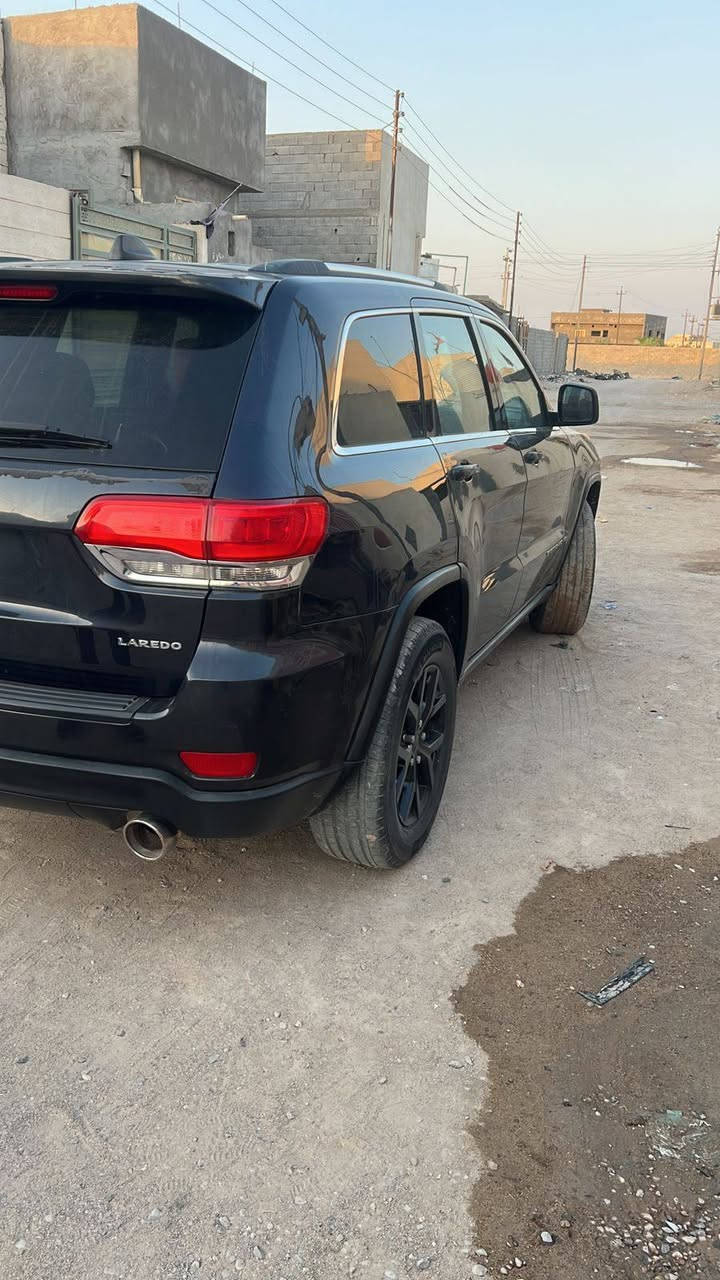 سلا عليكم جيب 2014 تحويل ثاني يوم السياره بيه تبديل بيبان فقط والباقي مكفول مكاني البصره السعر 175وبيه مجال قليل ***********
