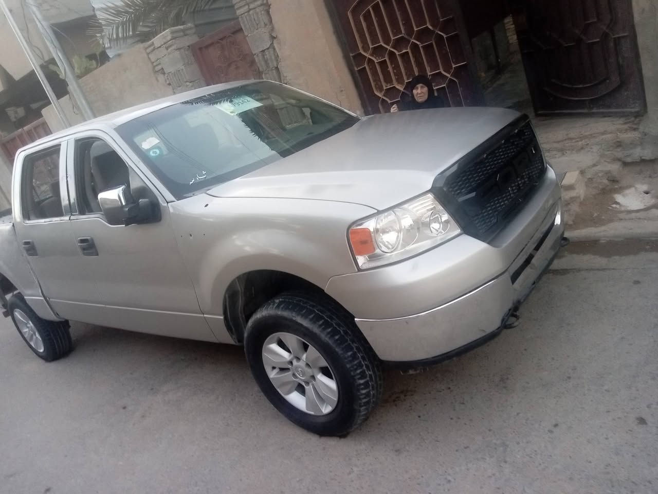 فورت اف 150موديل 2008سياره شقاله بيه نقوصات بسيطه سياره رقم انبار تحويل ثاني يوم تنباع على وضعه اتصال ***********
