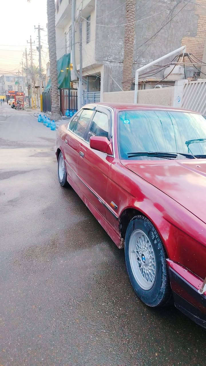 بيئم 525للبيع مديل 91 كير ومحرك مكفولات تخم تاير جديد رقم انبار السنويه بعدهه مصاقطه
مكان السياره بغداد الغزاليه ***********
