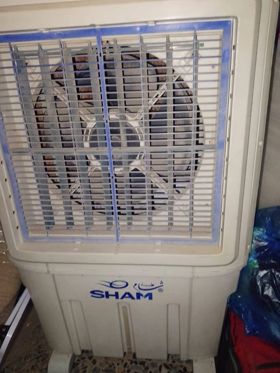 مكلفة بالنشر كونفيرا شغاله كلشي مابيها سعرها ٧٥ وبي مجال مستعجلين على بيعتها دنشيل ***********
