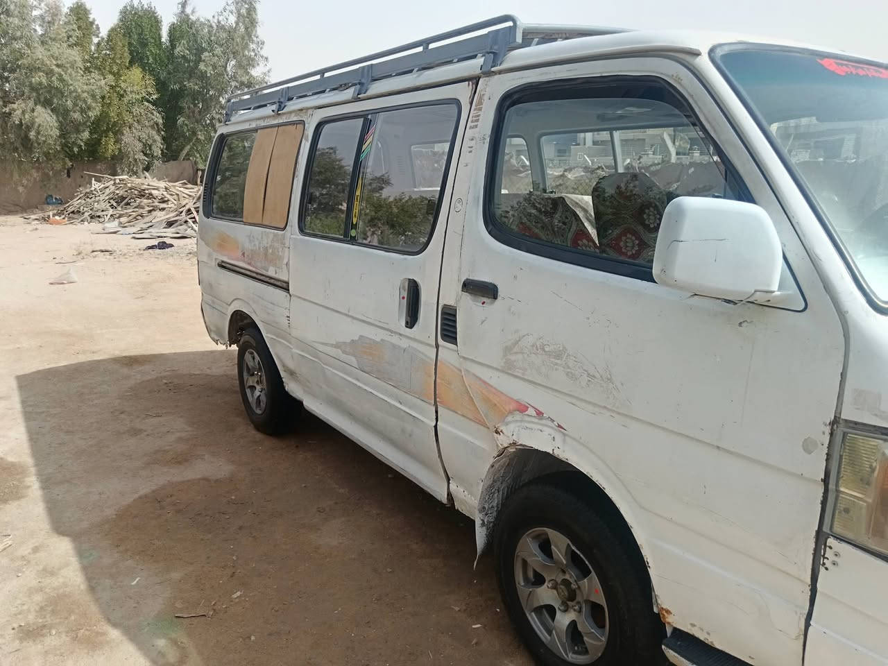 السلام عليكم فتون للبيع موديل 8 راعيها رقم احمر كربلاء متوفي وبيها قاصرين مكينه مقفوله سياره شغاله ما ابيها نقص هذا رقم الهاتف *********** ولا اكم راس عادي يجي خاص 17 وبيها مجال مكان السياره بالنجف
