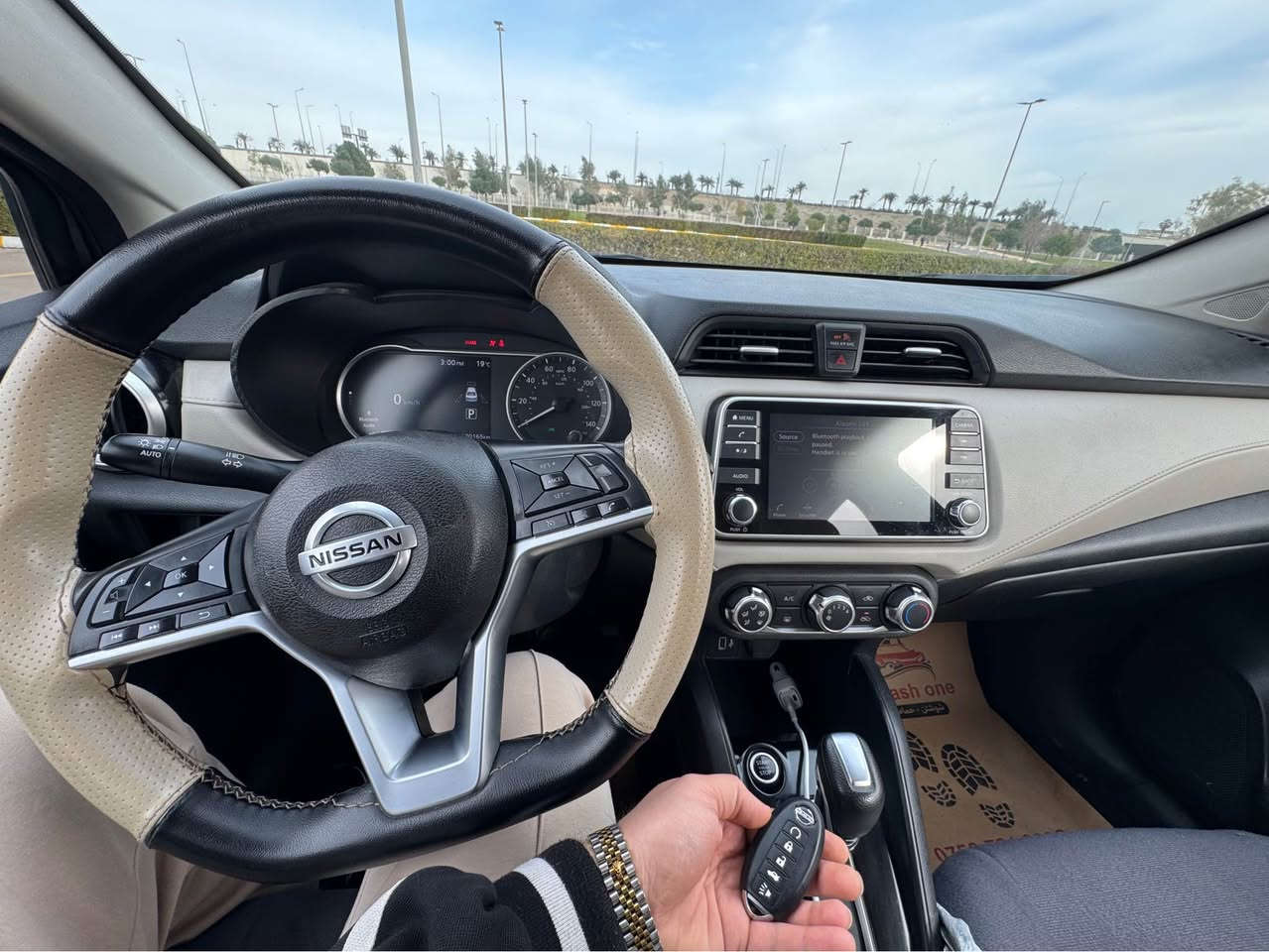 رادار
خه تى جاده ى
به سما
شاشه ئه ليكترؤنى
رادار ئاوينه
سياره كه بى سبوغه 
٧٦ هه زار رؤيشتيه ٤ تاى نووى له سه ره
گيرو مه كينه به شه رته
به ناوى خؤمه هـيچ مه سروفى نيه
0751 165 70 66 أربيل, العراق
