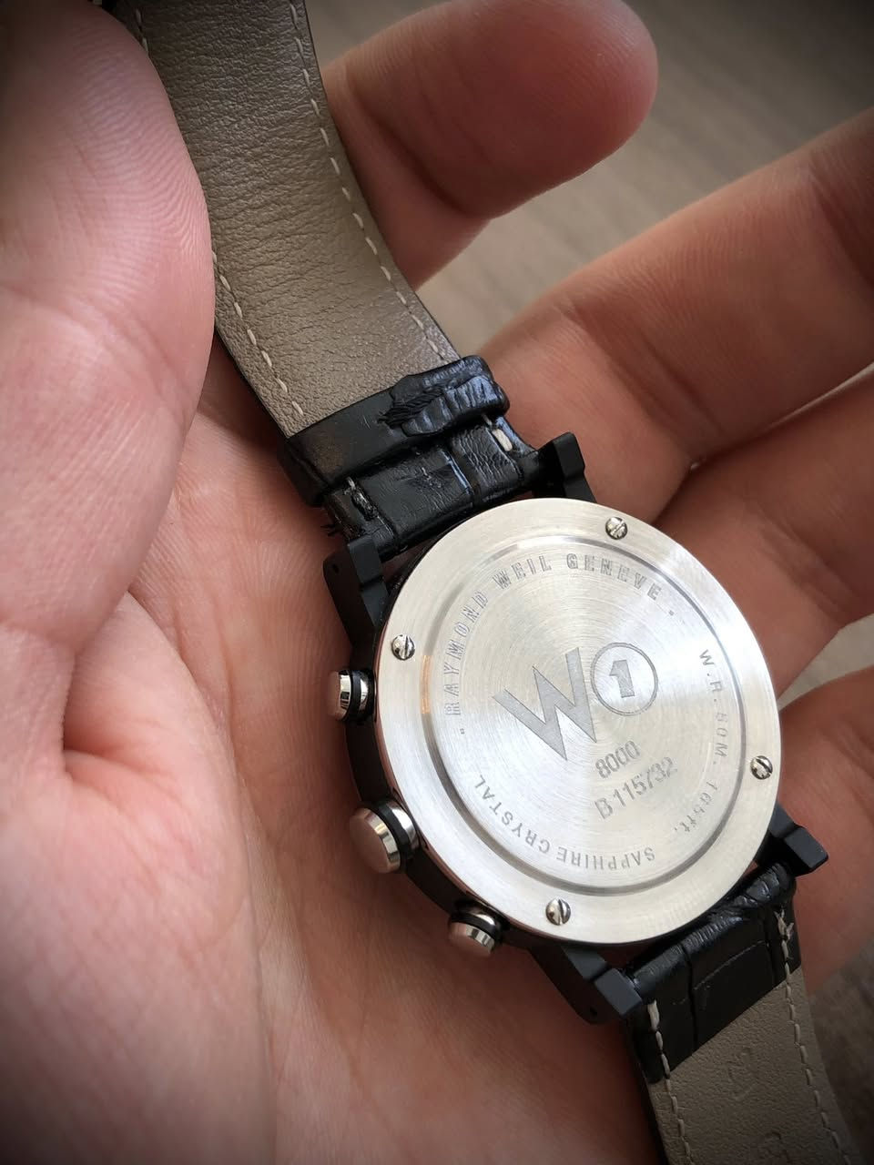 رايموند ويل جنيف سويسري اصلي 🇨🇭🇨🇭🇨🇭
كرونوغراف كوارتز // سناتر الها مهام متعددة // ومنفذ تأريخ يومي // سير اصلي بوك اصلي // اميال وارقام لامينوس // حركة الميل بنظامين مال كوارتز وحركة اوتوماتيك // كافه الملحقات والعلبة الأصلية
‏🇨🇭🇨🇭السعر خاااص لطفاا🇨🇭🇨🇭
يتوفر توصيل لكل المحافظات


**إذا كنت صاحب هذا الإعلان وتريد حذفه لأي سبب، رجاءا أرسل رسالة إلى الدعم الفني**