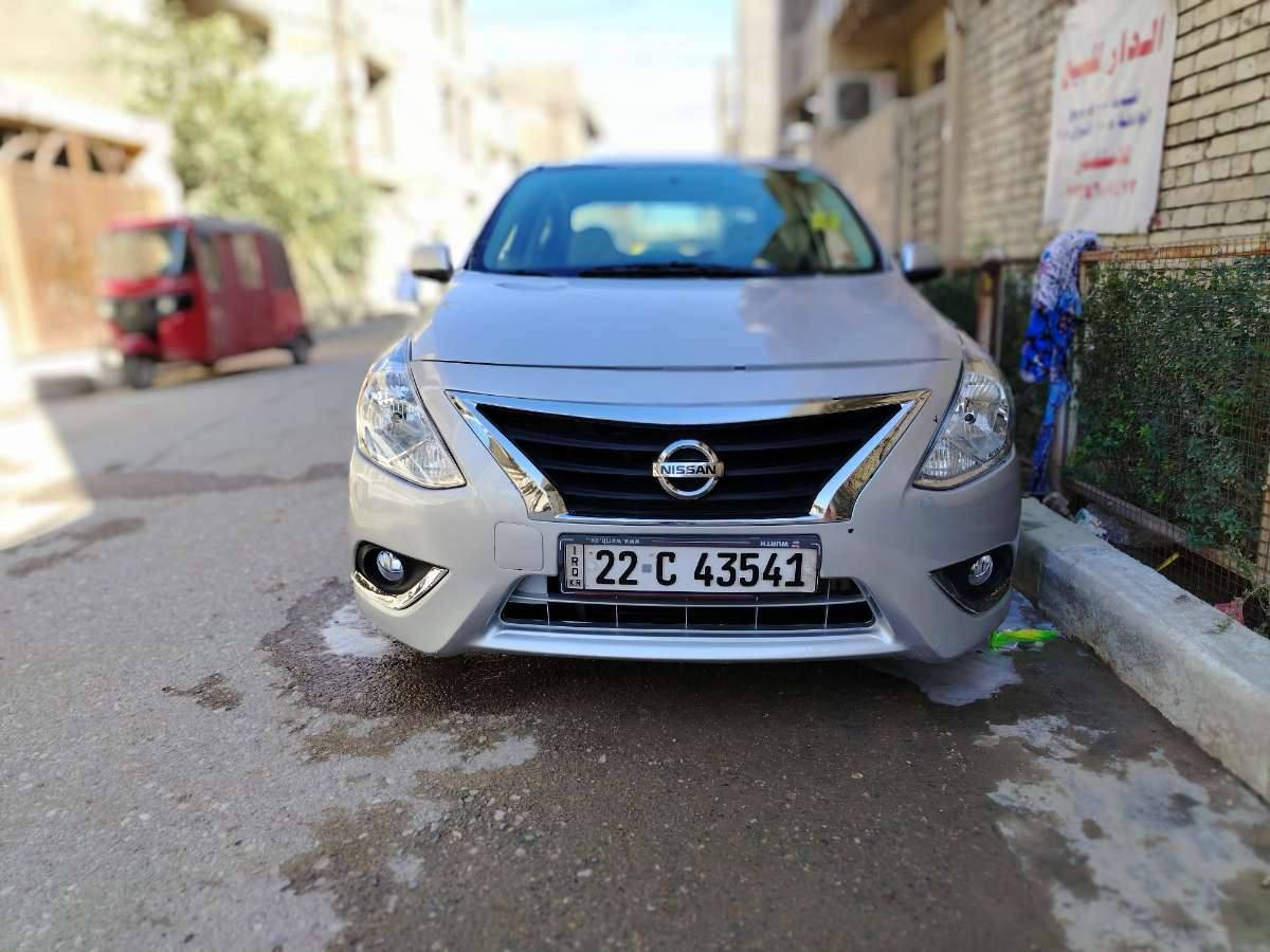 السلام عليكم سني هندي مصبوغ حزام 2016 باسمي سياره بها ضرر بنيد مصلح على البارد السعر78وبيه مجال بغداد الامين ***********
