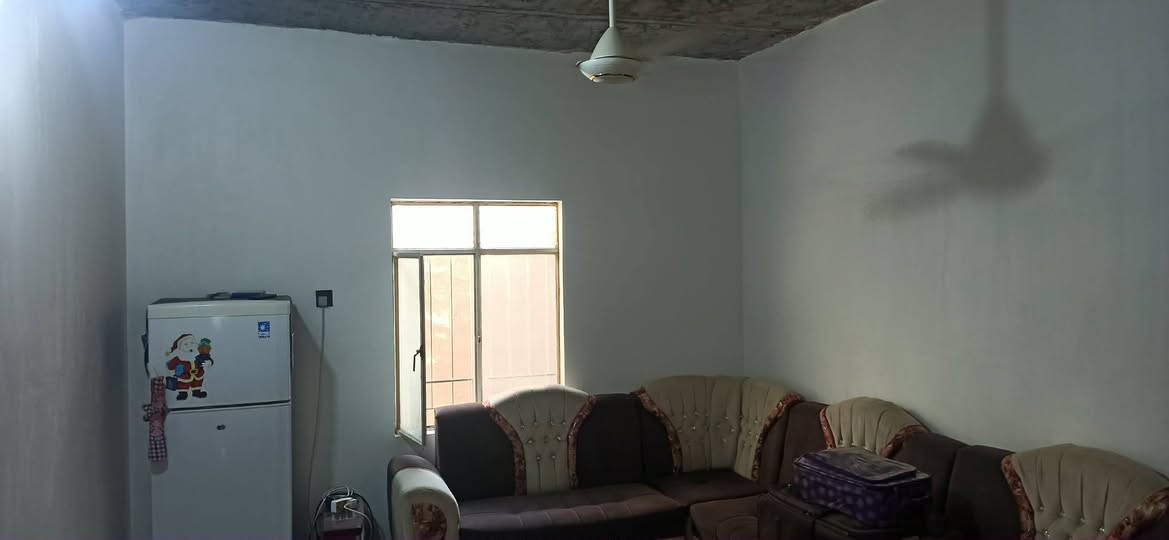 عندي بيت البيع ميسان بشارع الزوار مساحة 150م بي غرفتين وصاله واستقبال مامسكوف وطارمه جبيره
السعر 36 بي مجال. مكانه كوفه حي ميسان شارع الزوار قرب اسواق ابو رقيه  
***********
مكلف بل نشر

