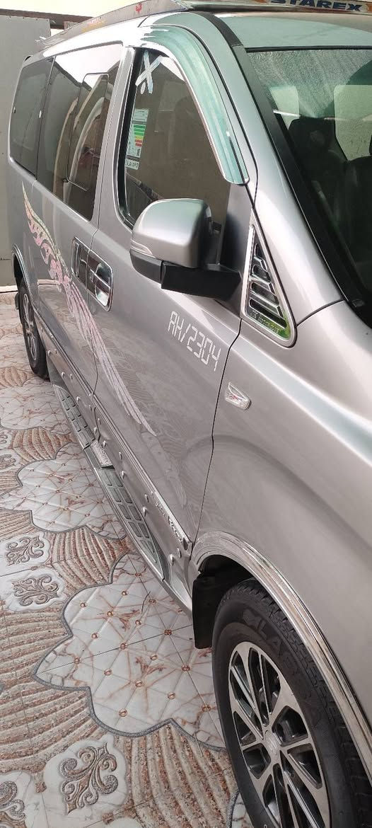 السلام عليكم. استاركس فان للبيع مديل 2021 اصل رقم اربيل
السياره كفاله عامه بس قطعتين صبغ من كوريا بدون حادث

مكينه دبلو كفاله

كير اوتماتيك كفاله

شاشه اجبيره 

تبريد ثلج

مرايه شفط 

اشاير بلمري

تاير جديد 

ويل كب جديد

درع امامي

درع خلفي

لايت زنون 

السعر 300 وبيها مجال

العنوان البصرة 

للاستفسار الاتصال ***********
