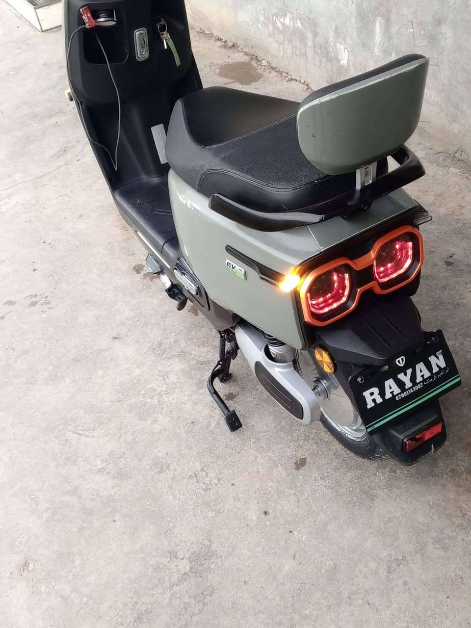 سلام عليكم  للبيع دراجه شحن شركه الريان دراجه بوضعيه الزيرو استخدام 5 اشهر
١- بطاريات 6
٢-نظام بارك 
٣-حجم الملف 1200
٤-اشاير يمنه يسره 
٥-لايت عالي ناصي 
٦-سرع 3 
٧- الشحنه الوحده تمشيك ٤٥ كيلو متر 
٨- شاحنه من شركه تايلج الاصليه 
٩- سويجات عدد 2 + بصمات عدد 2 
١٠- السرعه 55 حقيقي 
متواجد عله الفيس
مراوس فقط رجلان الي مو شراب لا يتعبني


**إذا كنت صاحب هذا الإعلان وتريد حذفه لأي سبب، رجاءا أرسل رسالة إلى الدعم الفني**