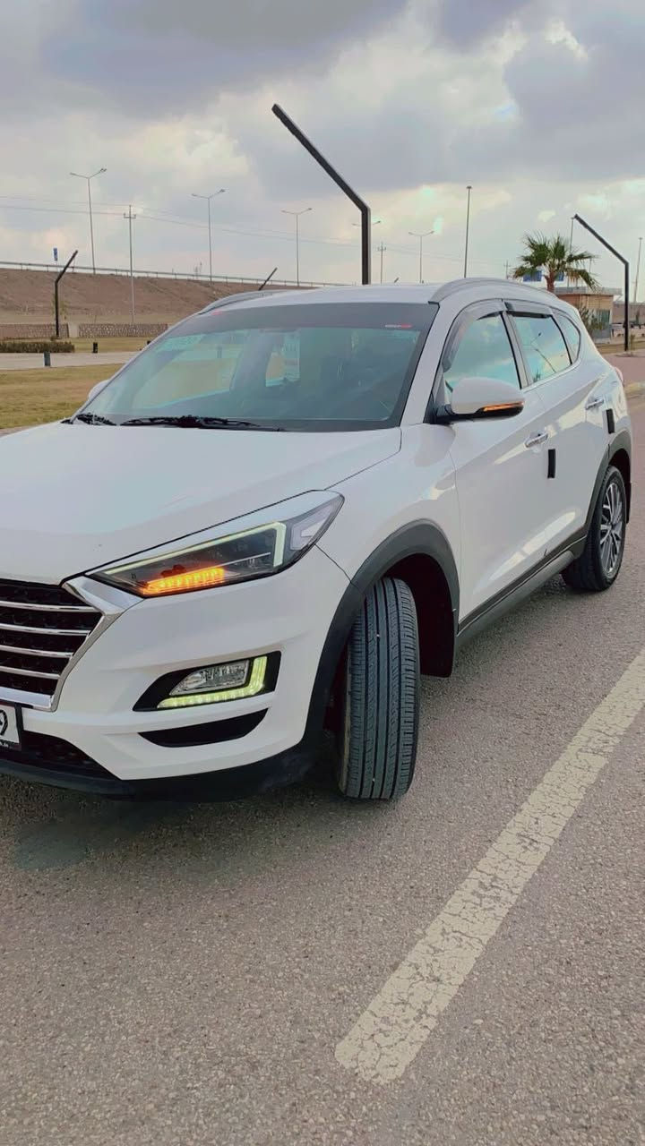 سلام عليكم
توسان خليجي موديل ١٩ الگاصد
فول عده الفتحه 
سياره جاهزه مكفوله من ظربه وصبخ 
تخم تاير جديد 
خمس عدسات 
بكلايت لد 
أشاير ترحيب 
كشن كهرباء عدد ٢ 
تبريد شغال 
داخل مخمل بلادي 
لونين داخل اسود بيجي 
صدر امامي خلفي بلادي مكفول 
ماشيه ١٠٠ ألف 
والسونار مرفق مع الصور 
السعر 200 ورقه وبيه مجال 
للاستفسار 
***********
***********2
