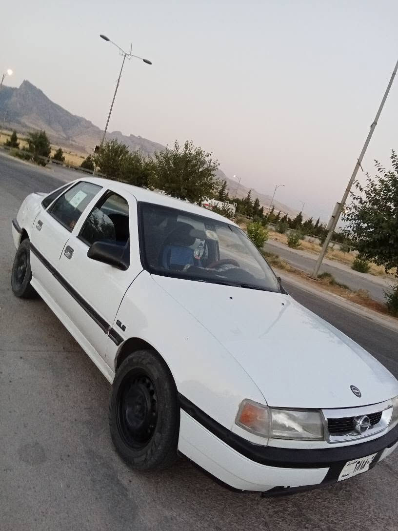 25گەلا قفل قفل
ئۆپڵ 95 ئاڕم پلاسیک بۆیاخی نیە
پیش و دوای کەپسە هیچی پیوە نیە
ئەیبیئیس پاوەر قفل مرکزی 
بیلاد تبرید بوە چوارتایەی تازەی لەژێرە 
تازە ڕۆن و فلتەری گۆڕاوە
بەس ماشاڵڵەی ئەوێت ماڵەکە
قفلیم داناوە دیناری معامەلەی تیانیە
***********
فایبر وەتساب مسنجر السليمانية, العراق
