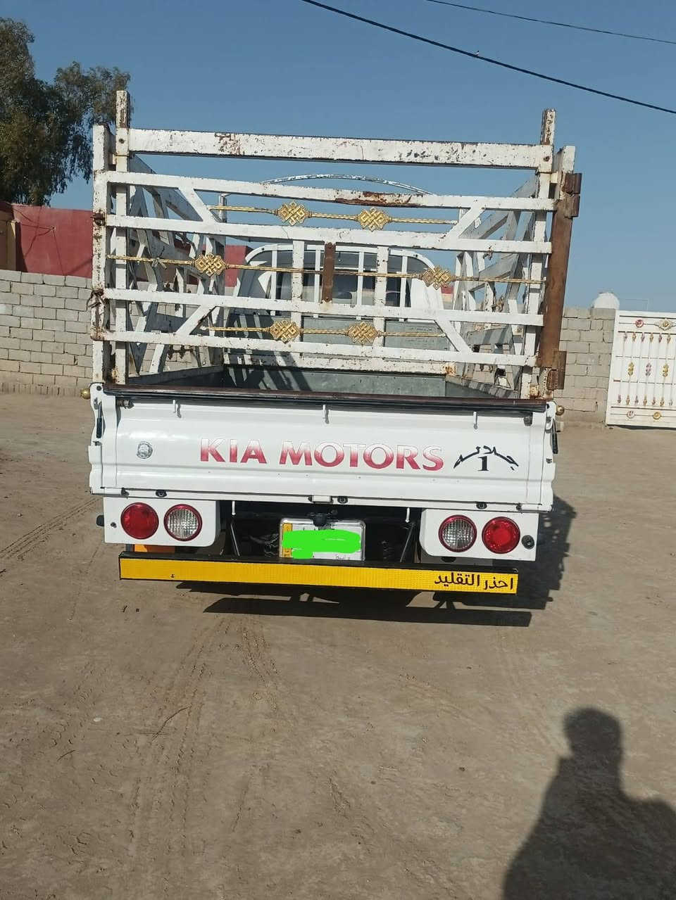 السلام عليكم للبيع كيا بنكو نثية 2700  موديل 2017 رقم واسط تحويل مباشر مشمشيه دخل 2018
مشروع وطني داخلة هزة مكفولة كفالة عامة كير اكسن  شاصي ورقم شاصي شرط مكفولة من.الضربة والصبغ كلة على وضع البلاد شرط بس اليدور نظيف يتصل سياره شرط لسونارر
 السيارة خير من الله ماعايزها شي الدواخل صدر جديد تدفئه تبريد ثلج خير من الله السيارة  ماعايزها شي  كلش السياره نضيفة  بمعنى الكلمةللاستفسار اتصل‏‪‏‪***********‬‏
