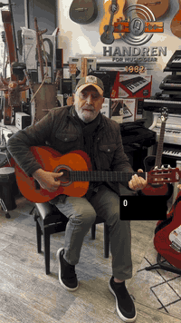 هندرين للموسيقى 🎵
تقدّم لكم:

🎸 كيتار لازا تعليمي
💰 بسعر 75,000 فقط
✨ مع بكّات عزف مجانية 🎶

✅ صوت واضح 🎵
✅ تعلم العزف خطوة بخطوة بكل سهولة ✨

📍 العنوان: كرادة داخل – مقابل بنزين خانة أبو أقلام 📌
📞 للاستفسار والحجز:*********** ☎️📲

هندرين للموسيقى 🎶
ابدأ تعلمك اليوم وعيش تجربة الموسيقى من أول لمسة 🎸💫
