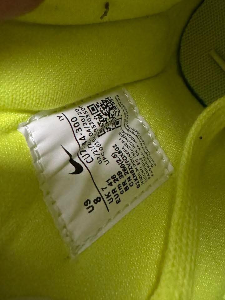 قياس 41
صناعه اندونيسيا / اصلي 💯


**إذا كنت صاحب هذا الإعلان وتريد حذفه لأي سبب، رجاءا أرسل رسالة إلى الدعم الفني**