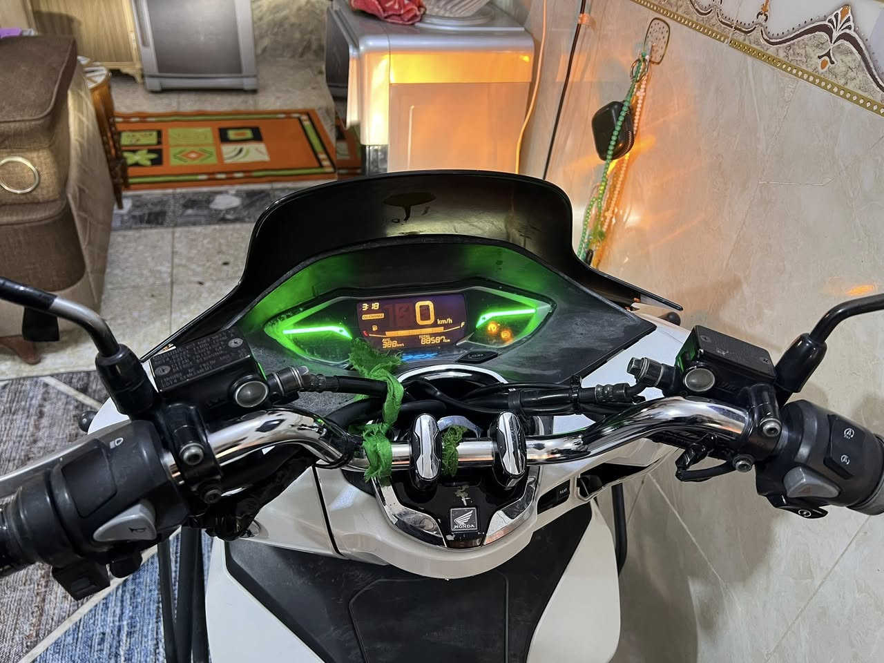 دراجه PSXجيل رابع كوري للبيع  تدفئه باليدات مانع انزلاق انذار مال سرقه السعر 15ورقه وبيها مجال لاستفسار*********** مدينه الصدر
