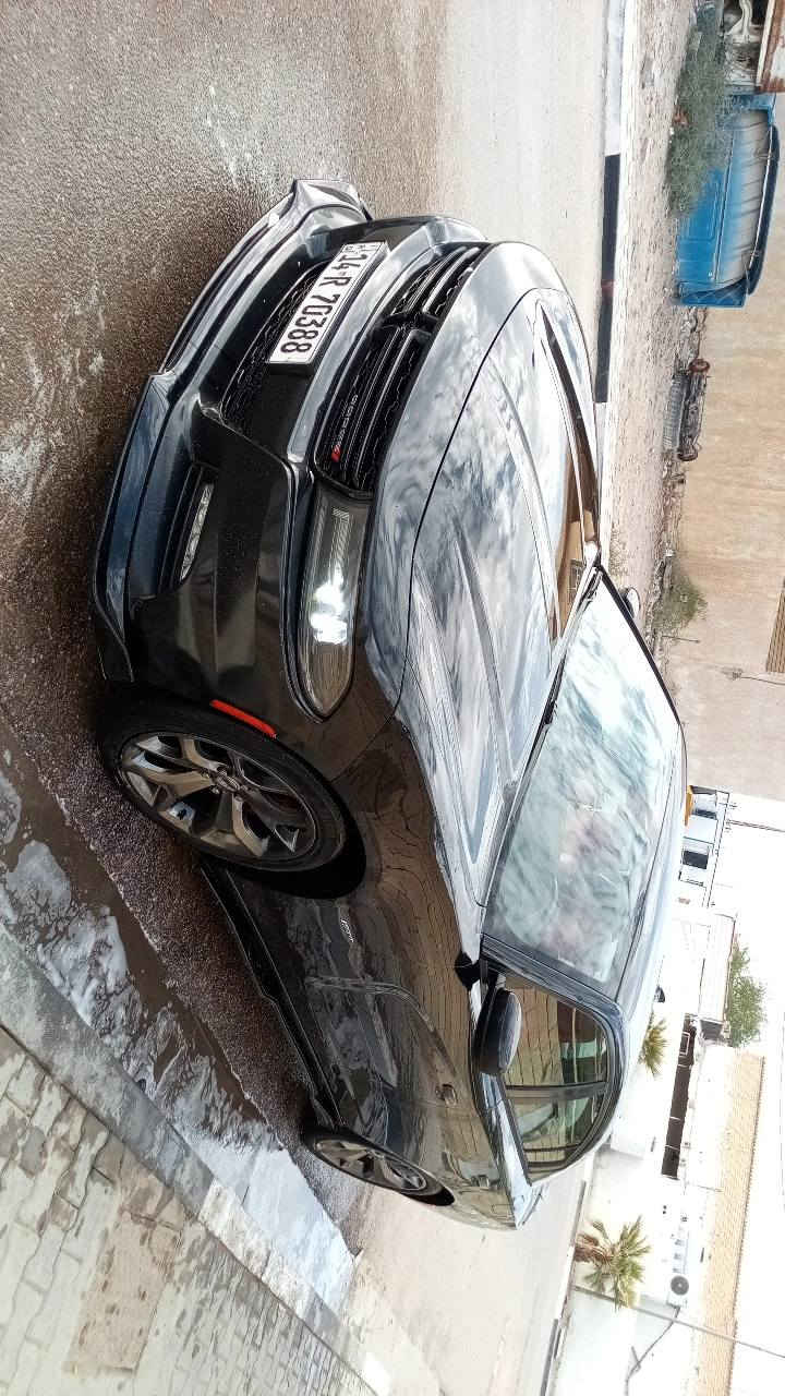 سلام عليكم
چارجر موديل 2016 اصل، وارد أمريكي
رقم بصره السياره كلين تايتل 
كفاله من الصبغ والضربه، 
بيها باردين خفاف فقط السياره جايه كودين  الجاملق الخلفي صفحة اليمنه فقط جاهزه من كلشي حداديه مكينه وكير كله جاهزه للاخير 
موصفات: 
مكينه هيمي RT 5.7
شفتات ستيرن
كير ٨ نمر
شاشة كبيره 
كشنات حضن تدفه 
ويل 20 
كامره 
السيارة موجودة بالبصرة
السعر180$وبيه مجال للستفسار ***********
***********
