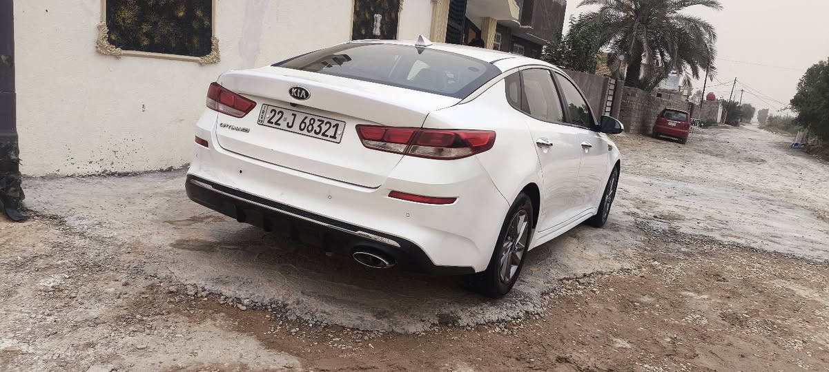 للبيع كيا اوبتيما وارد امريكي رقم شمالي مكينه 4200وكير مكفولات تبريدحداديه تخم تاير جديد رادارات اشاير بلمري مري شفط حساسات أمامية وخلفية شاشه جبيره حادثها كلش بسيط صبغ قبق الجنطه فقط بدون دواخل البجم شركه المكينه شركه مكانها حله بزل حجي علي مقابل المرقد العلويه شريفه بنت الحسن السعر130ترهم مراوس ابسياره اقل اتصل ***********
