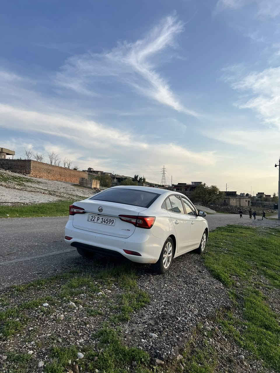 Mg2024 مو سفات  كو مفورت سه يا ره  سبو خي نيه كه ميك ته زره هه يه 19 هه زار رو يي سفر شر كه هه و لير به شمه شاشه  بيش بشت ليد ناو ده رد كير أو تو ماتيك شوين هه و لير ***********
