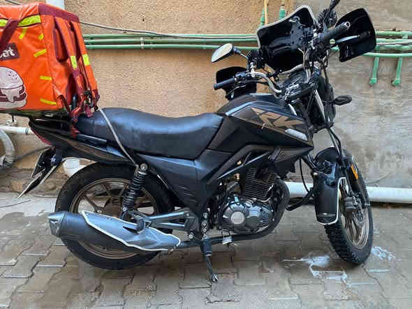 السلام عليكم ورحمة الله 🤍

1.دراجة RK ار كي 2023 على 2024 

نضيفه محرك نضيف جداً 

 شغل دلفري 7 ايام فقط 

 دهن موتل 

2.رقم نكليزي بغداد 

3. السعر 2500 وبيها مجال 
 
4. مكان مدينة الصدر قطاع24
 
5. التحويل ثاني يوم 

6. الرقم ***********
