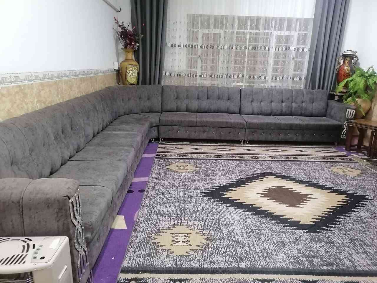 ديوان ٩ متر و٢٠سم خشب عراقي ثقيل دوشمة جديدة شرط القماش والخشب والاسفنج إكسترا السعر ٤٢٥ الف للإستفسار على الرقم *********** و*********** موصل الحدباء
