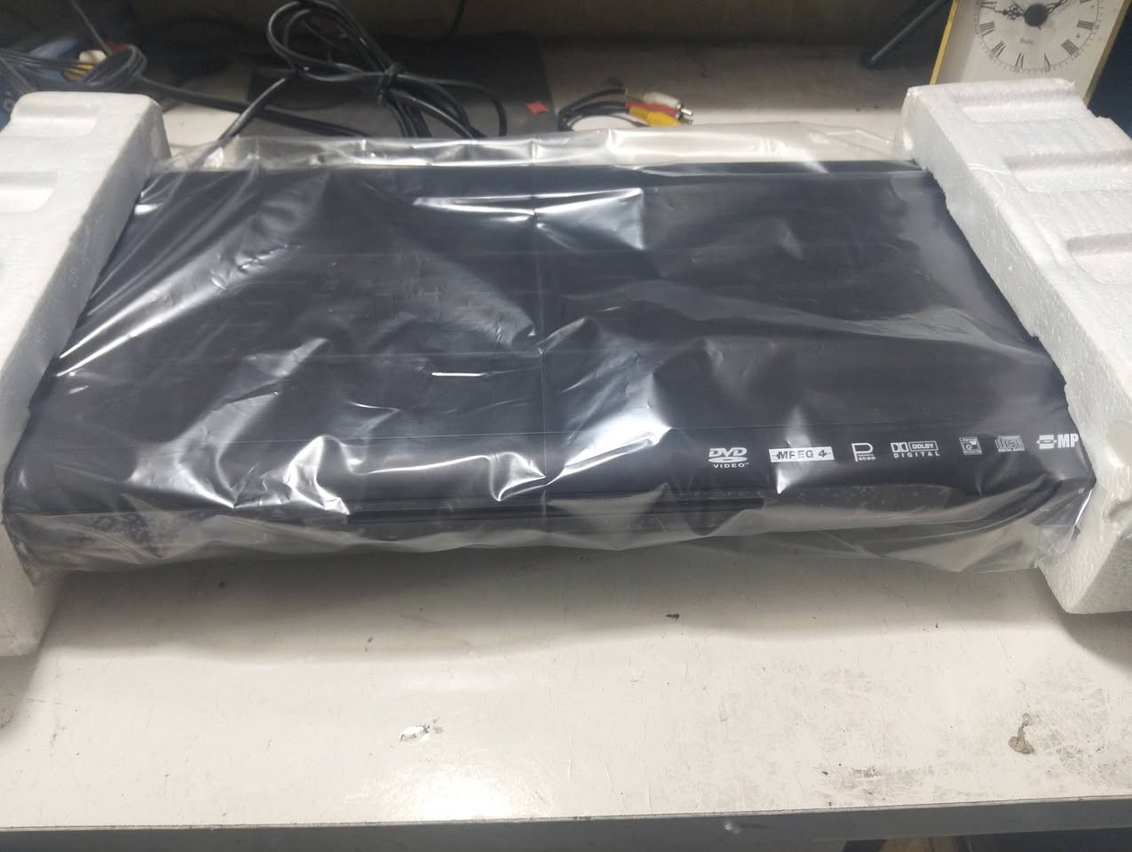 للبيع
دفدي جديد وغير مستخدم مع كافة الملحقات 
صنع فرنسي
بغداد
***********
