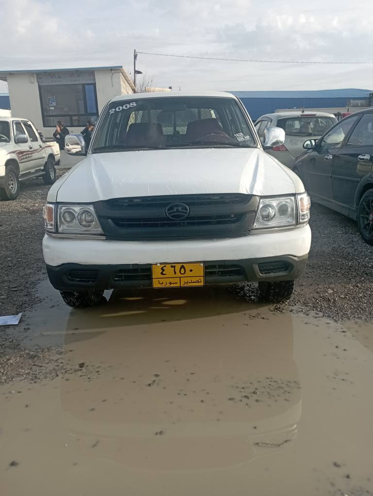 سەرەتا بەناوی خوایگەورە دیر مۆدیل 2007 
مەنەفیست  بئ بۆیاخ و گیڕو مەکینە بەشەرت  کامل جوانکاری ناوەو دەرەوە  شاشە ئایپات چوار جام کارەبای بەرگ و گاعی نوئ  مەکینە بەخ ژ.م خاوەنی *********** لەگەڵ ڕیز بۆ هەمو لایەک أربيل, العراق
