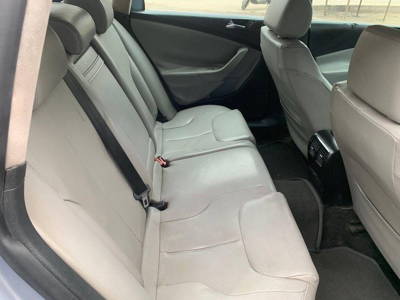 سلام عليكم كولف 2007 فول فتحه جلد بس بيه خربطه بل مكينه رايده ب 70 وبيه مجال مكاني  بغداد الشركه اي استفسار عله الرقم ***********
