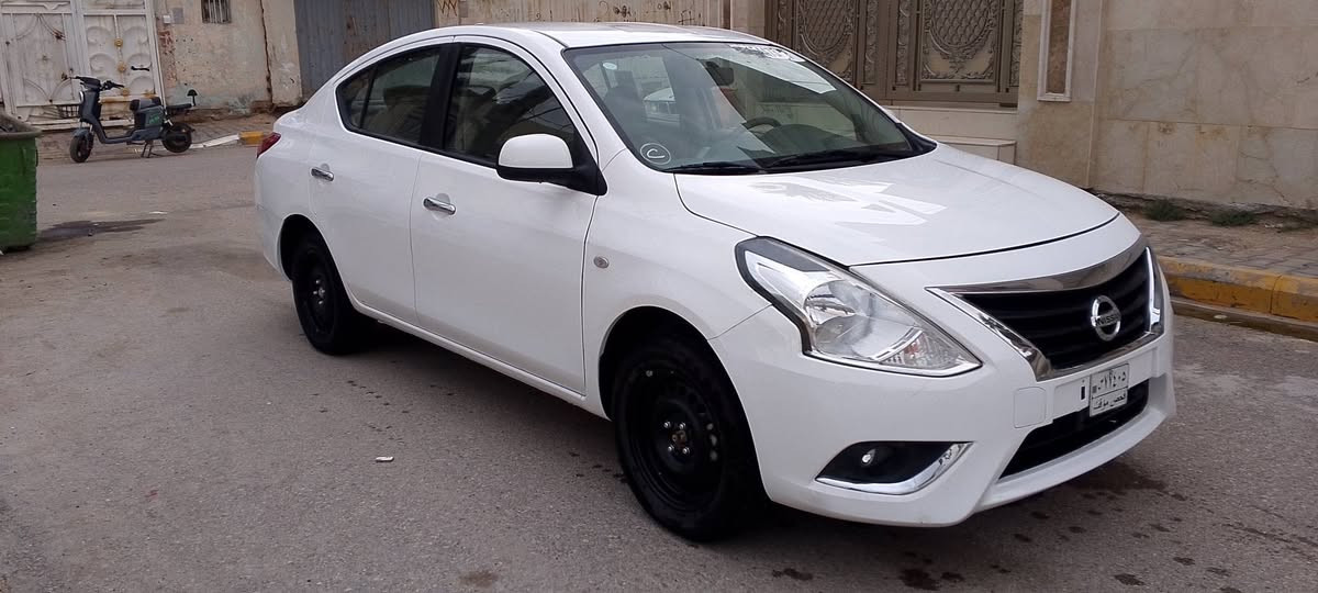 السلام عليكم للبيع نيسان صني موديل 2025 هندي 
دخله  كتاب شهداء 
 جاملغ خلفي جهت يمن صبغ وجنطه مبدله اصليه 
ماشيه 3000 حقيقي السعر 117 وبيه مجال 
سياره حالت وكاله 
للاستفسار ***********
