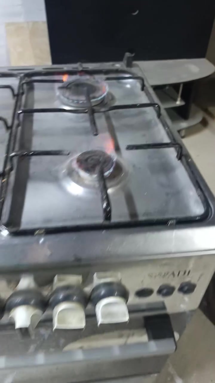 طباخات أربع عيون نظيفه ع فحص سعر الواحد ٨٠ ابو غريب يوجد توصيل بكروة


**إذا كنت صاحب هذا الإعلان وتريد حذفه لأي سبب، رجاءا أرسل رسالة إلى الدعم الفني**