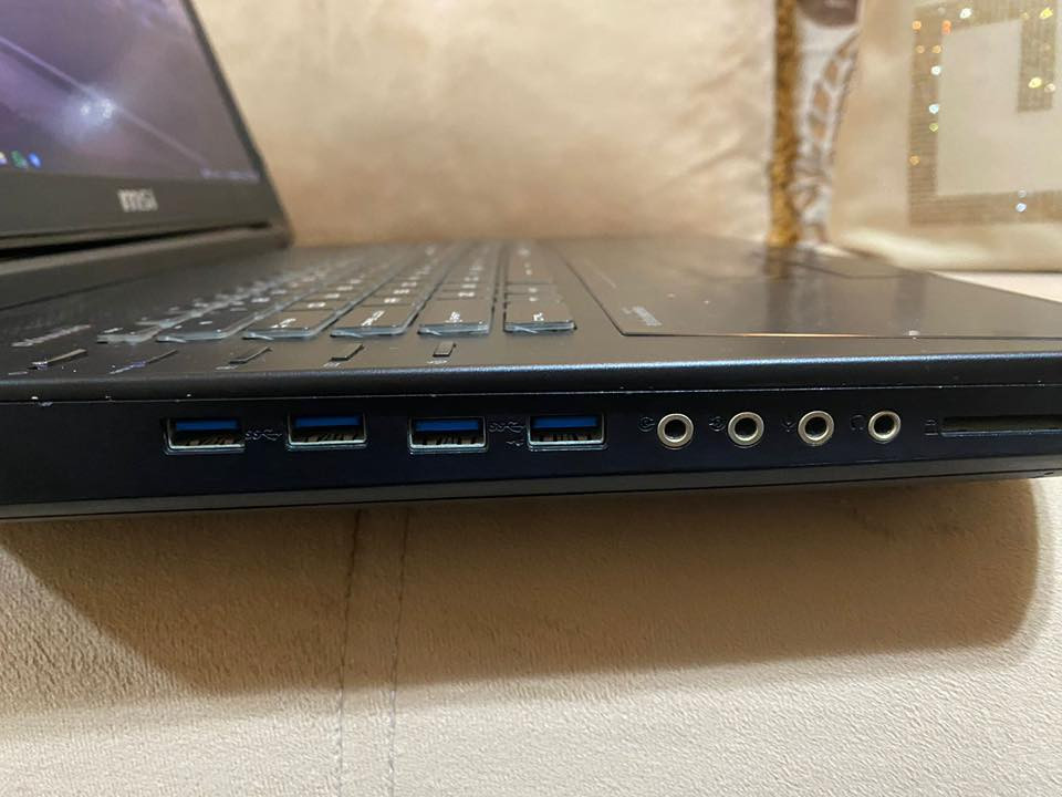 سلام عليكم الاعزاء
لابتوب Gaming msi حجم17
موصفات
-معالج core 7 جيل سادس
-كارت شاشة 8 GB من نوع GTX 980
-رام 16GB
-هارد 1 TB من نوعHHD وثاني 128GB من نوعSSD
سعر ٤٢٥ الف وبيها مجال بسيط
مكاني كركوك يوجد توصيل جميع العراق
تواصل ***********
