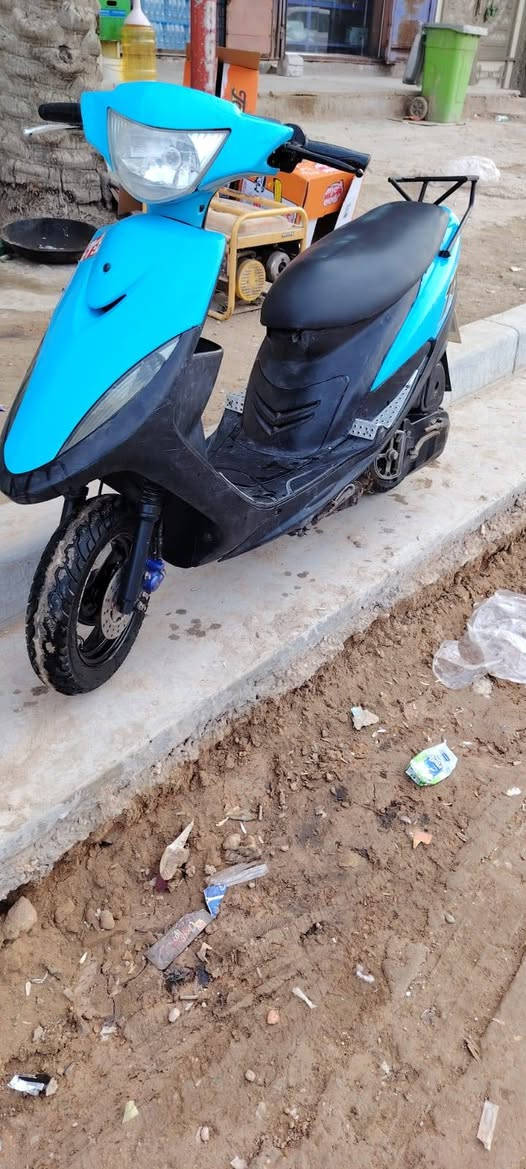 السلام عليكم
ماكس عدله للبيع 
دراجه بلاد برغي ما مزود بيها 
شلعه ومعدل 
كهربائيات كلها شغاله 
قفل ستيرن 
قفل جنطه 

السعر خاص  

أيي ستفسار متواجد خاص 

*********** رقمي
