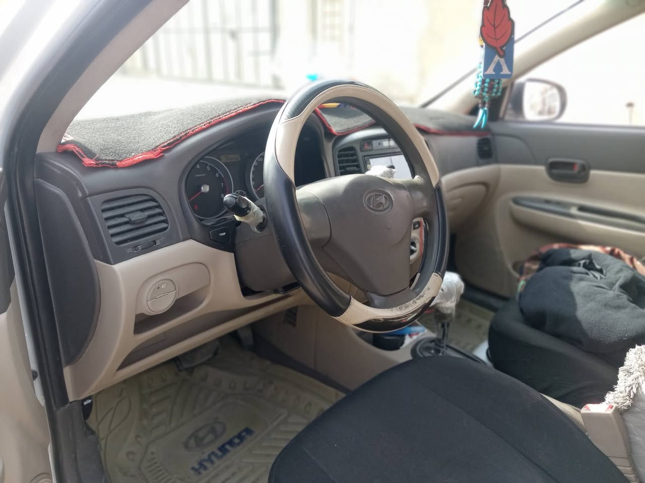 أكسنت ٢٠١١ خليجي مابيهه اي ضرر كير محرك تخم تاير تبريد سياره حلوه مال بيت رقمي ***********
