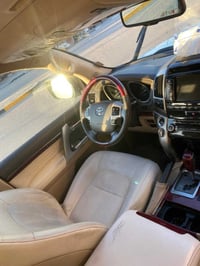 لاندكروز للبيع  فكساره 8 سلندر مكفول  السعر 4 شدات لا ستفسارتصال على 0...