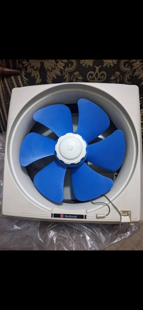 بسم الله الرحمن الرحيم
ساحبة مطبخ ناشونال ياباني استعمال قليل جدا نظافة عالية جدا جديدة  شغالة شغلها ناعم سحب ودفع استيراد المنشأة العامة التجارية العراقية السعر خاص يوجد توصيل العنوان بغداد البلديات


**إذا كنت صاحب هذا الإعلان وتريد حذفه لأي سبب، رجاءا أرسل رسالة إلى الدعم الفني**