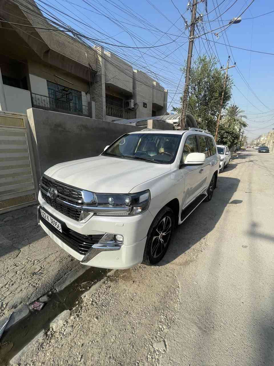 لاندكروز موديل ١٦ مكفوله ماشيه ١٢٠ سنويه بسمي فول مواصفات أربيل السعر٤٥ رقم ***********
