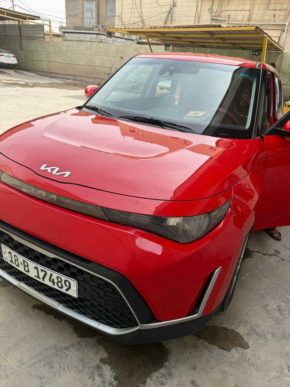 السلام عليكم للبيع كيه صوال ٢٠٢٣ مبدل بنيد فقط
وبارد بين الباب والجاملغ جهت العبري السياره احله من الصور مكان السياره بابل ***********
