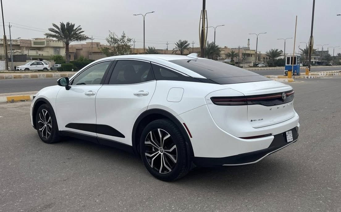 السلام عليكم
للبيع 2024 تويوتا كراون هايبرد 
2024 Toyota crown XLE
 
السيارة دخول جديد وكلشي مذكور بالفيديو 
ايرباك ستيرن مبدل اصلي 
كامله من كلشي 
صور الحادث من ضمن الصور 
السعر 27,000 $  (270) ورقه 

للاستفسار الاتصال على 
***********
