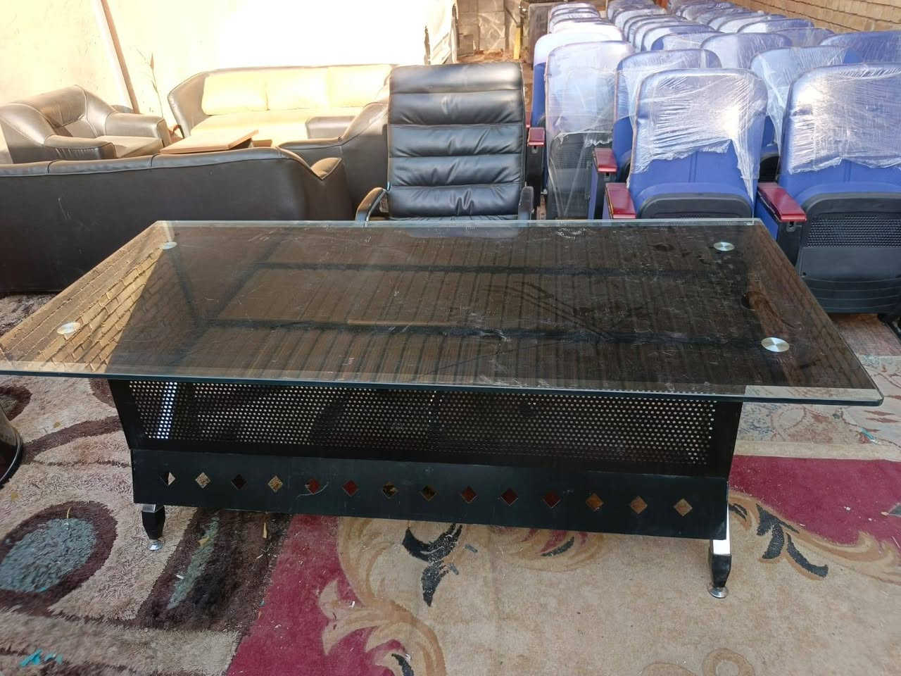 غراض لبيع مصطبات مال دراسه كل ٣ سوه ١٥٠ الف والثنائي ١٠٠ الف والميز المكتب الجام مع الكرسي ٢٠٠ الف والثاني الميز الخشب بدون كرسي ١٢٥ الف والمنصه ١٧٥ الف والشراي يتصل على هذا الرقم *********** او ع الواتساب مكاني بغداد نهايه حي أور سبع قصور شارع ابو علي

