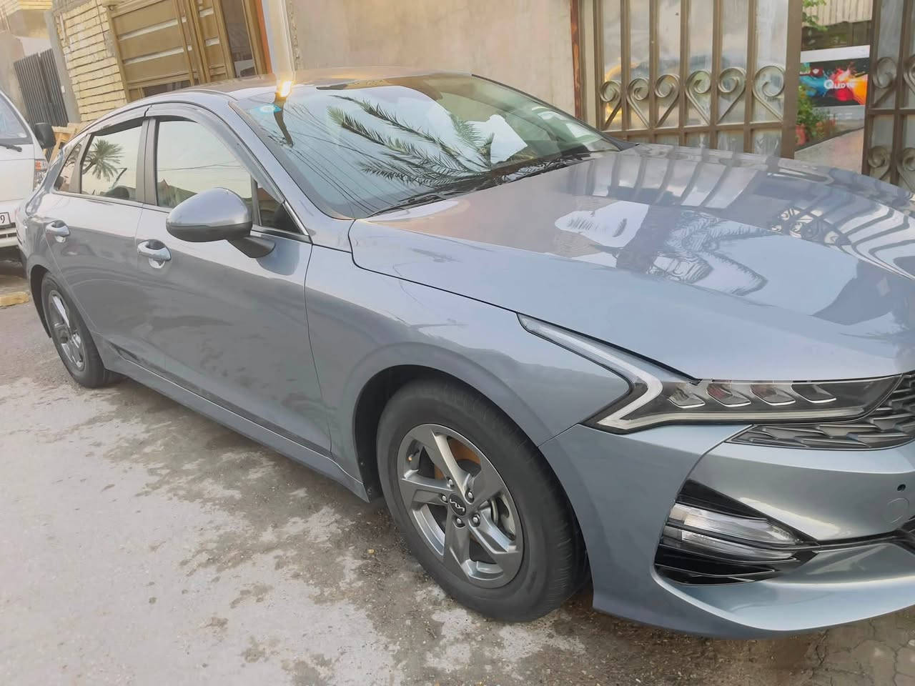 سلام عليكم كي فايف 23 بغداد بسمي ماشيه 50 جاهزه من كلشي تبديل فقط بنيد نفس الون بدون صبغ السياره 140 رايده *********** السياره كلش حلوه داخل وخارج

